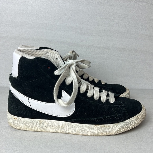 Nike Black Youth Blazer 77 Vintage Mid Suede High Top Sneakers - Picture 5 of 10